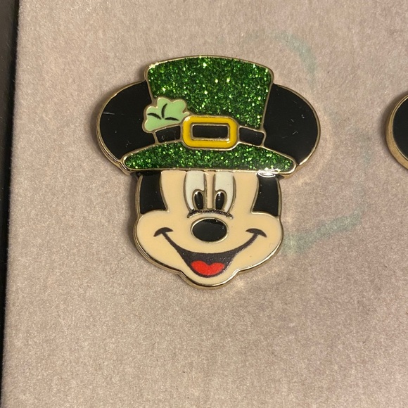 Disney BaubleBar St Patrick’s Day Mickey Mouse Earrings - Picture 2 of 5